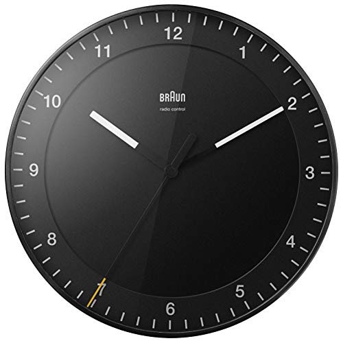Braun Klassische große Funkwanduhr Mitteleuropäische Zeitzone (MEZ/GMT+1) mit leisem Uhrwerk, leicht lesbares Zifferblatt, 30cm Durchmesser, schwarzes Modell BC17B-DCF.