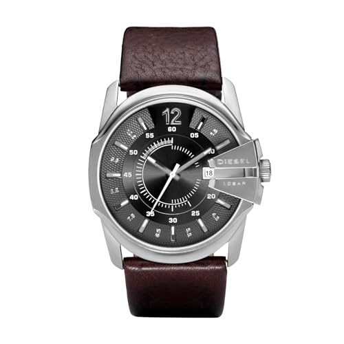 Diesel Herrenuhr Master Chief, Dreizeigeruhrwerk, 46mm Silber / Stahl Edelstahlgehäuse mit Lederarmband, DZ1206