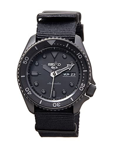 Seiko 5 Street Herren-Uhr mit Titankarbidauflage und Textilband SRPD79K1
